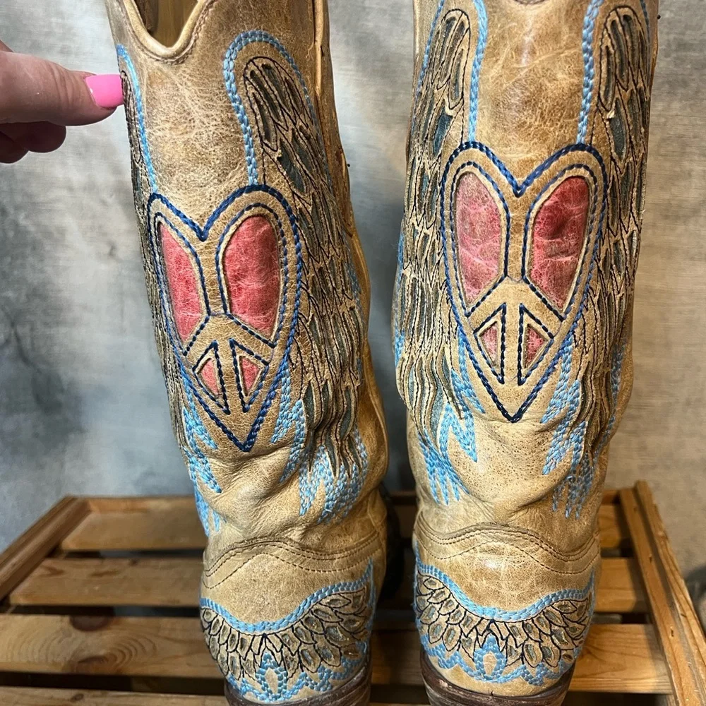 Corral Heart & Wings Leather Western Boots in Sand. Women's Size 8M. #9089 - Picture 10 of 14